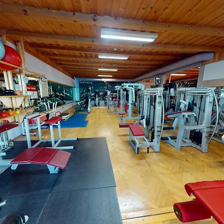 מלון Moving Wimpassing