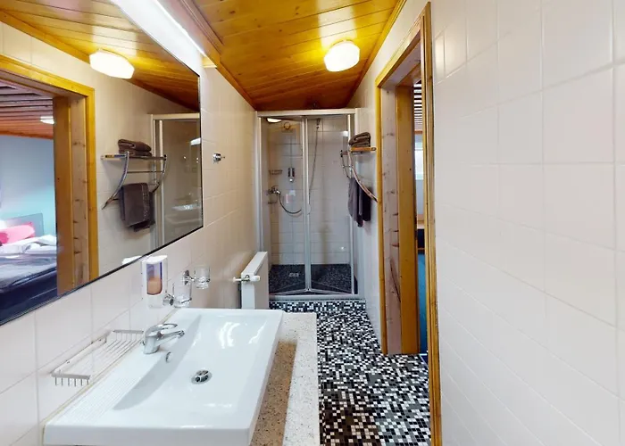 Moving מלון Wimpassing